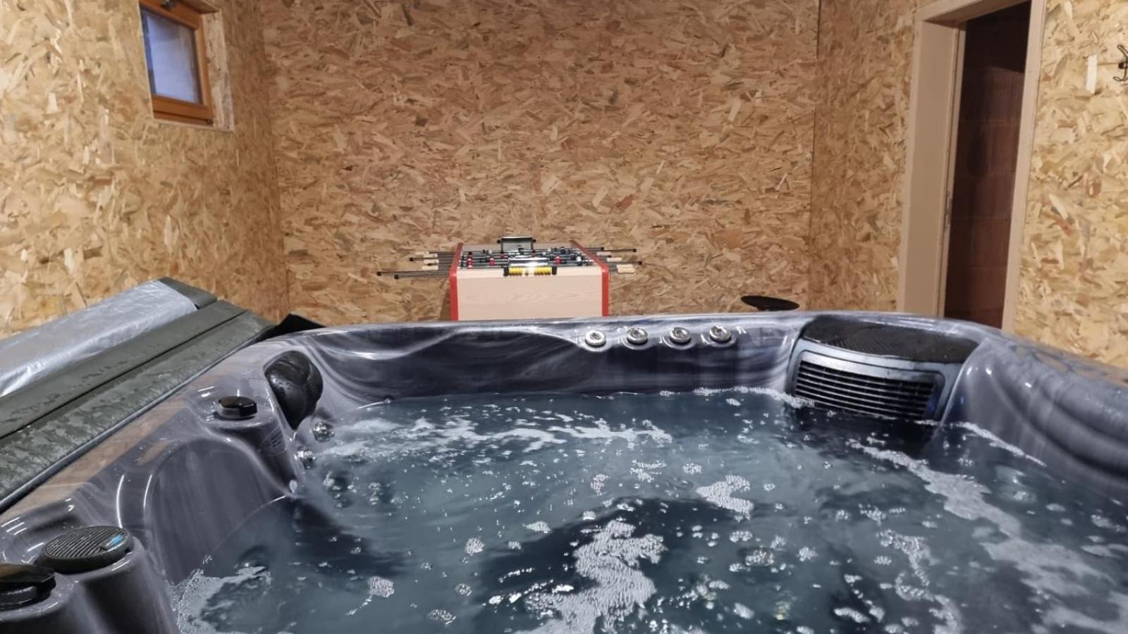 Les Randogodilleurs Avec Jacuzzi A 2Kms Des Pistes Et 350M Du Theatre Du Peuple ! Bussang Exterior foto