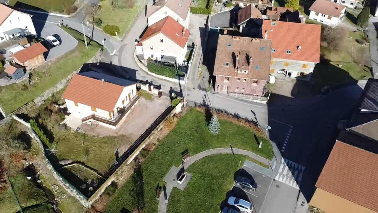 Les Randogodilleurs Avec Jacuzzi A 2Kms Des Pistes Et 350M Du Theatre Du Peuple ! Bussang Exterior foto